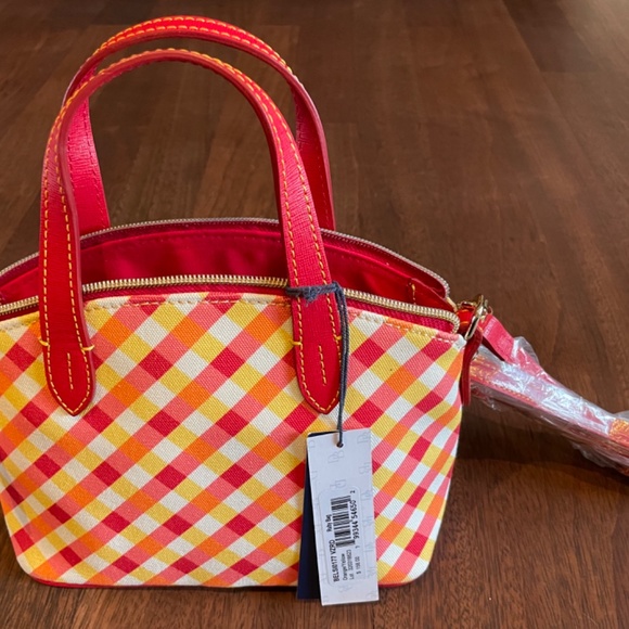 New Dooney & Bourke Small Crossbody with leather strap - Picture 5 of 10